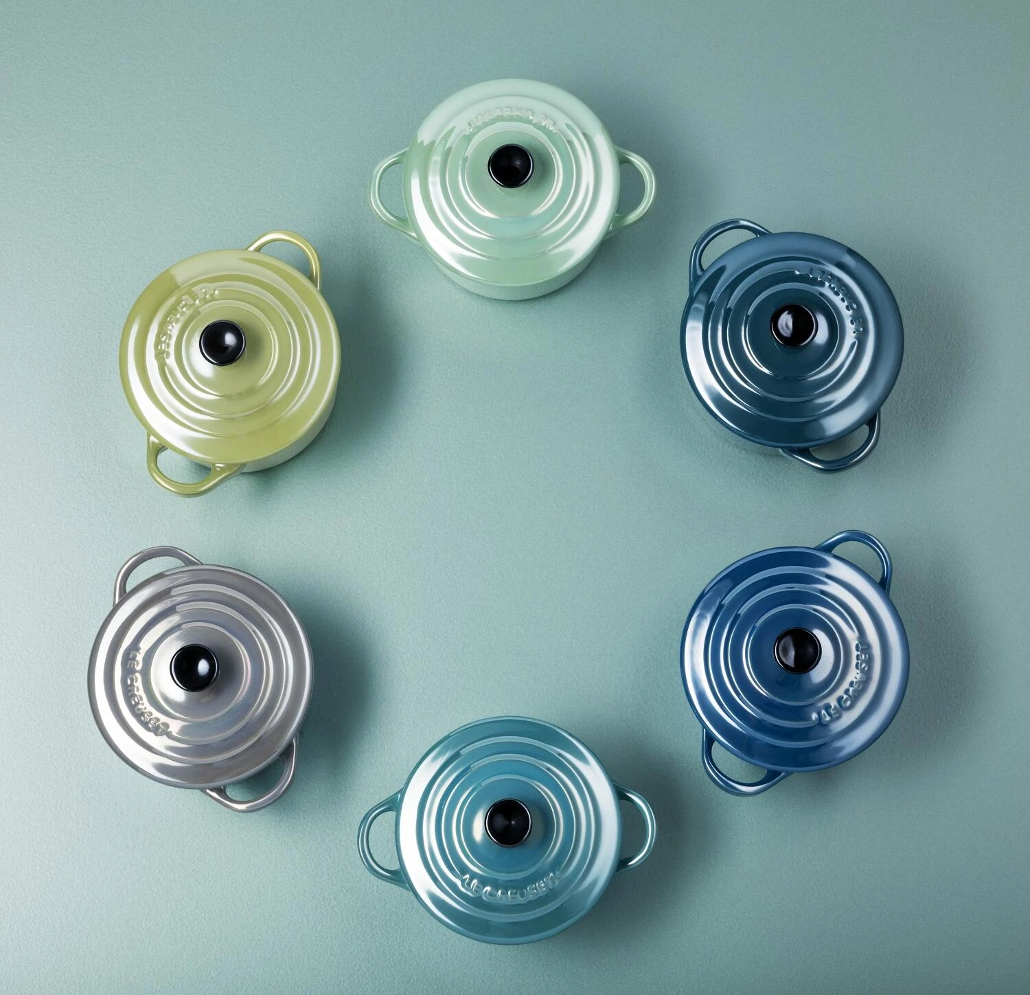 Le Creuset Mini Cocotte In Creme Metallic – Bild 2